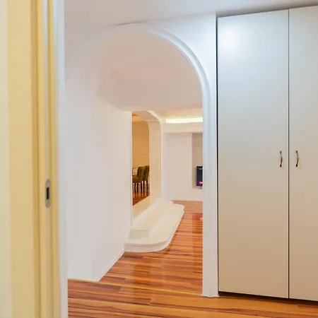 Luxurious With Swimming Pool - Herastrau Park Apartment *