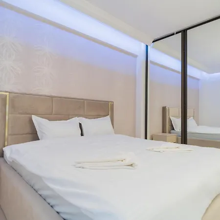 Appartement Luxurious With Swimming Pool - Herastrau Park
