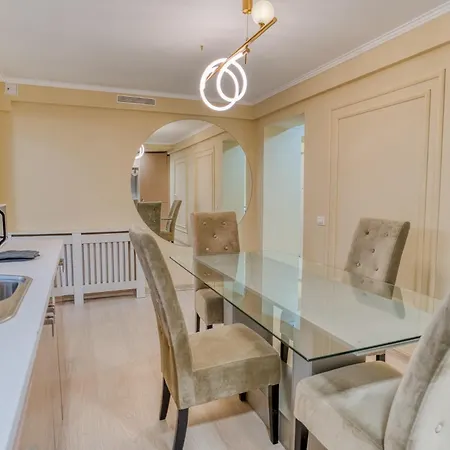 Apartment Luxurious With Swimming Pool - Herastrau Park Bucharest