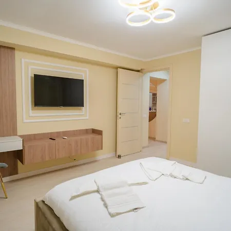 Luxurious With Swimming Pool - Herastrau Park Bucharest